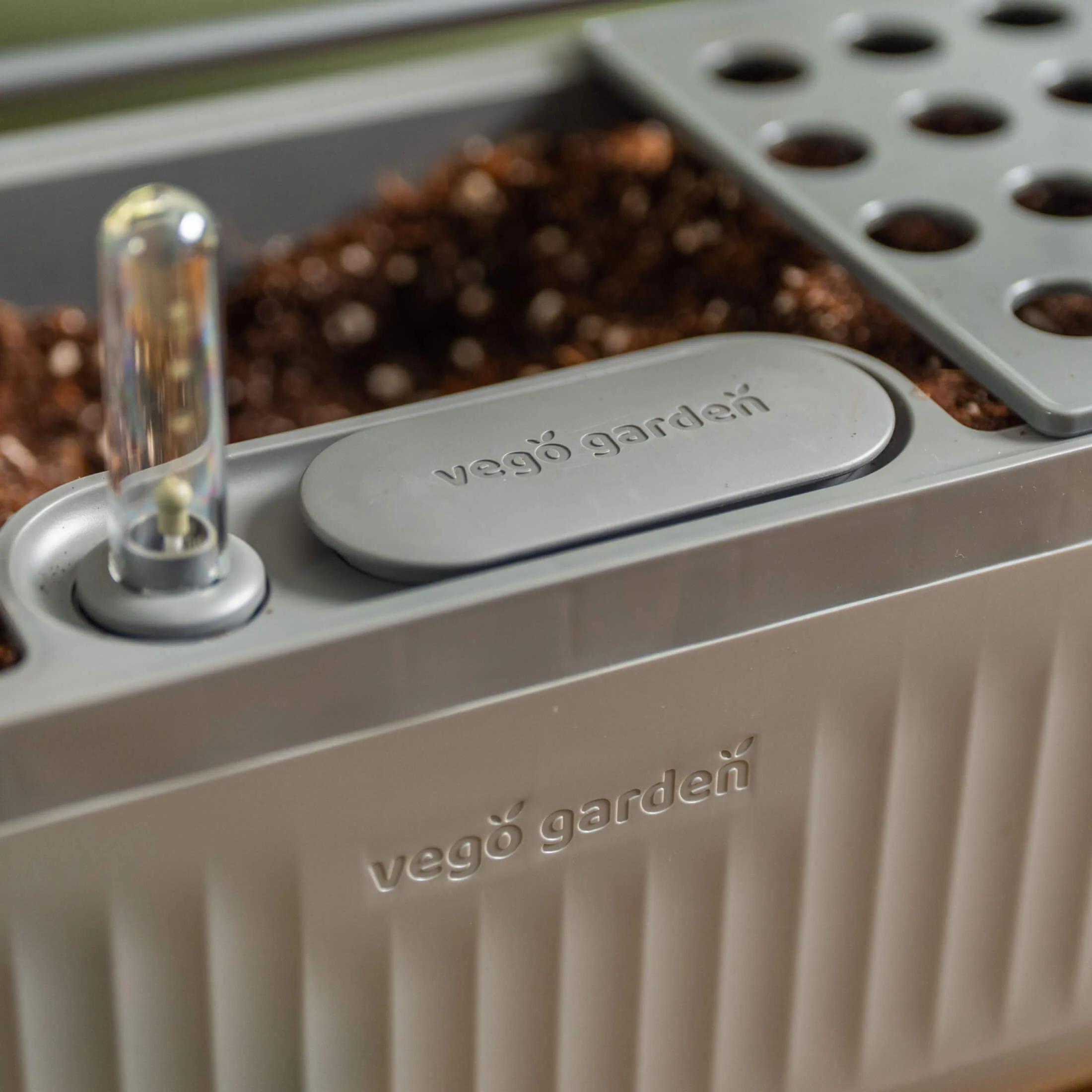EZ Self-Watering Herb Planter with Trellis G2 - Image 6