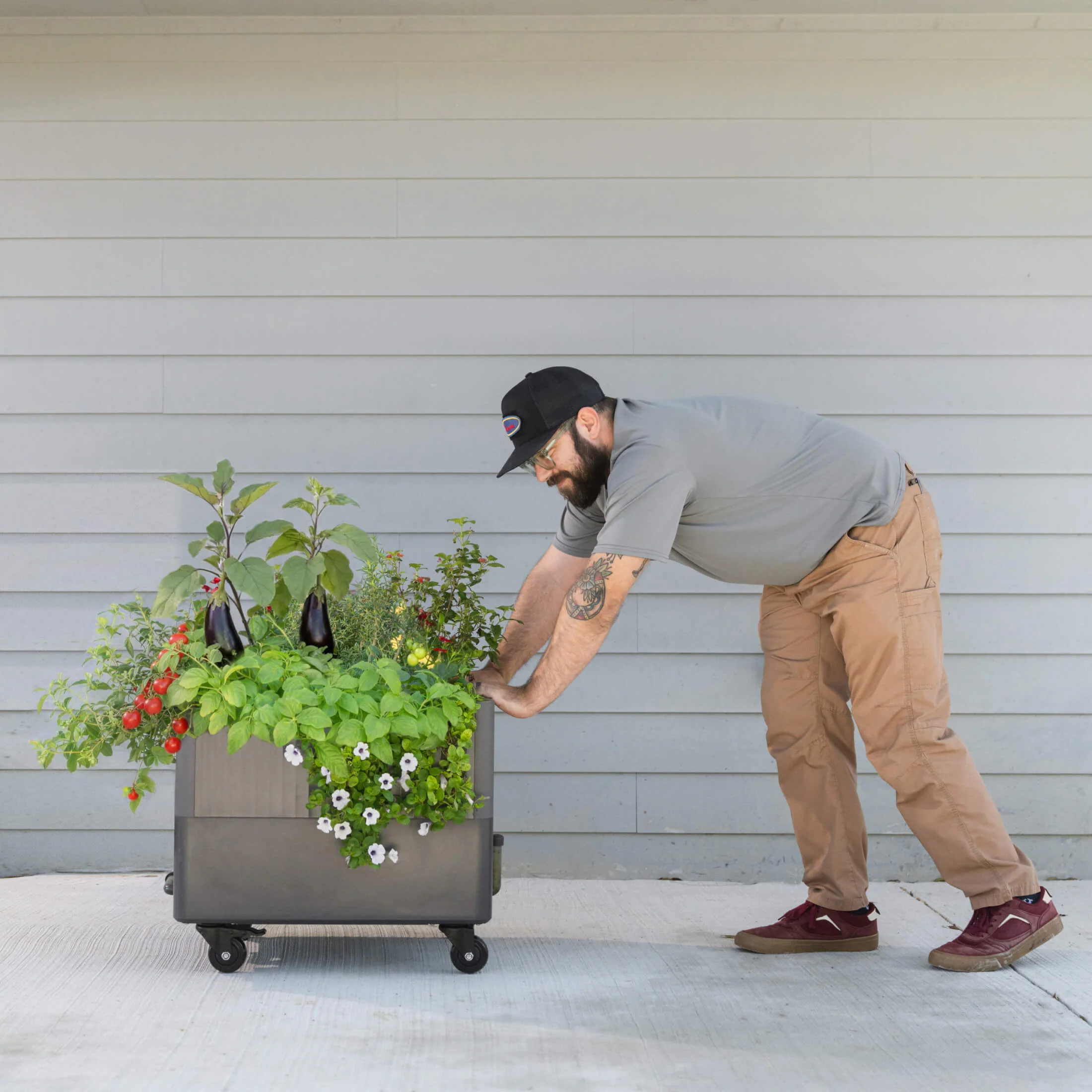 EZCube Self-Watering Rolling Planter 21” x 24” - Image 6