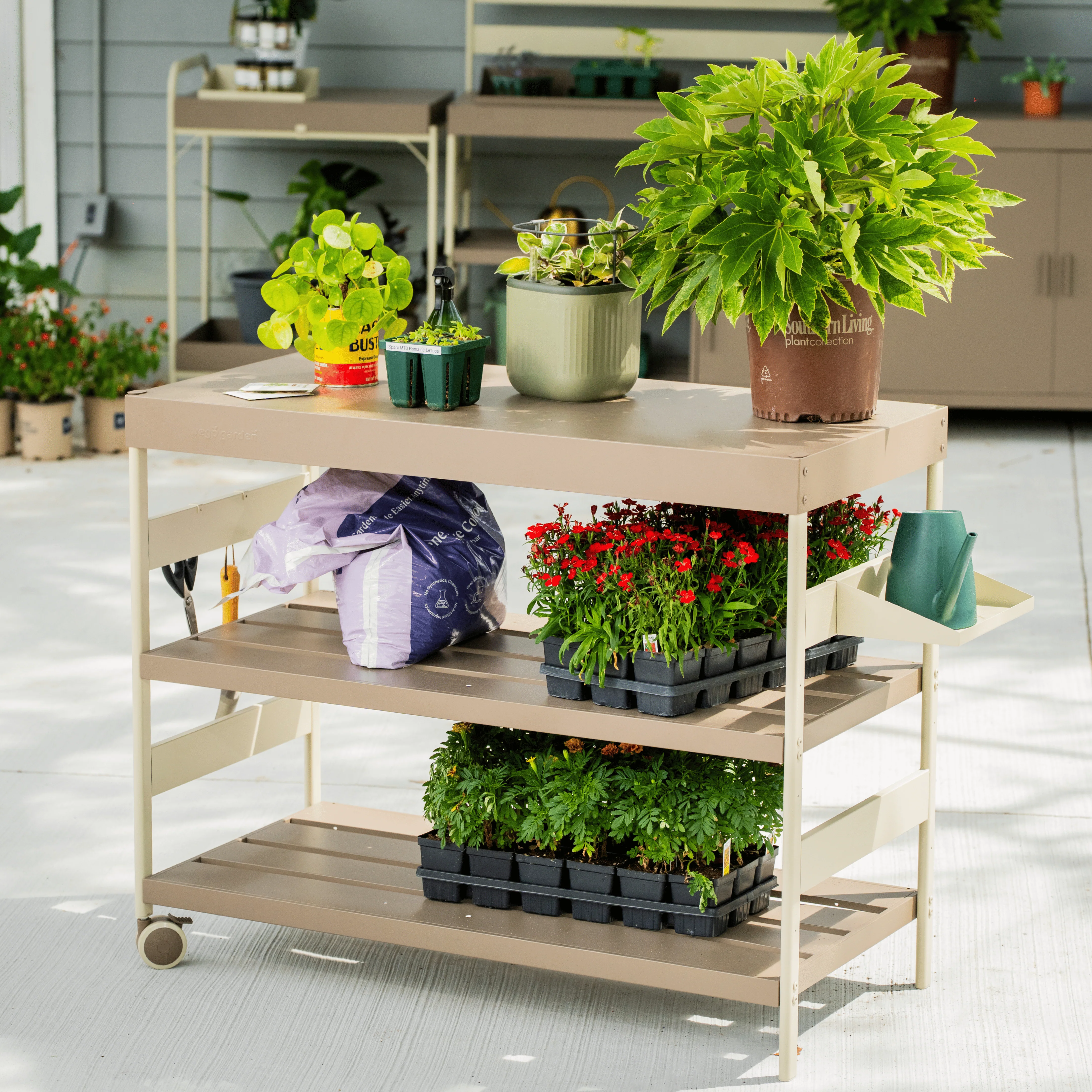Garden Workstation - Image 15
