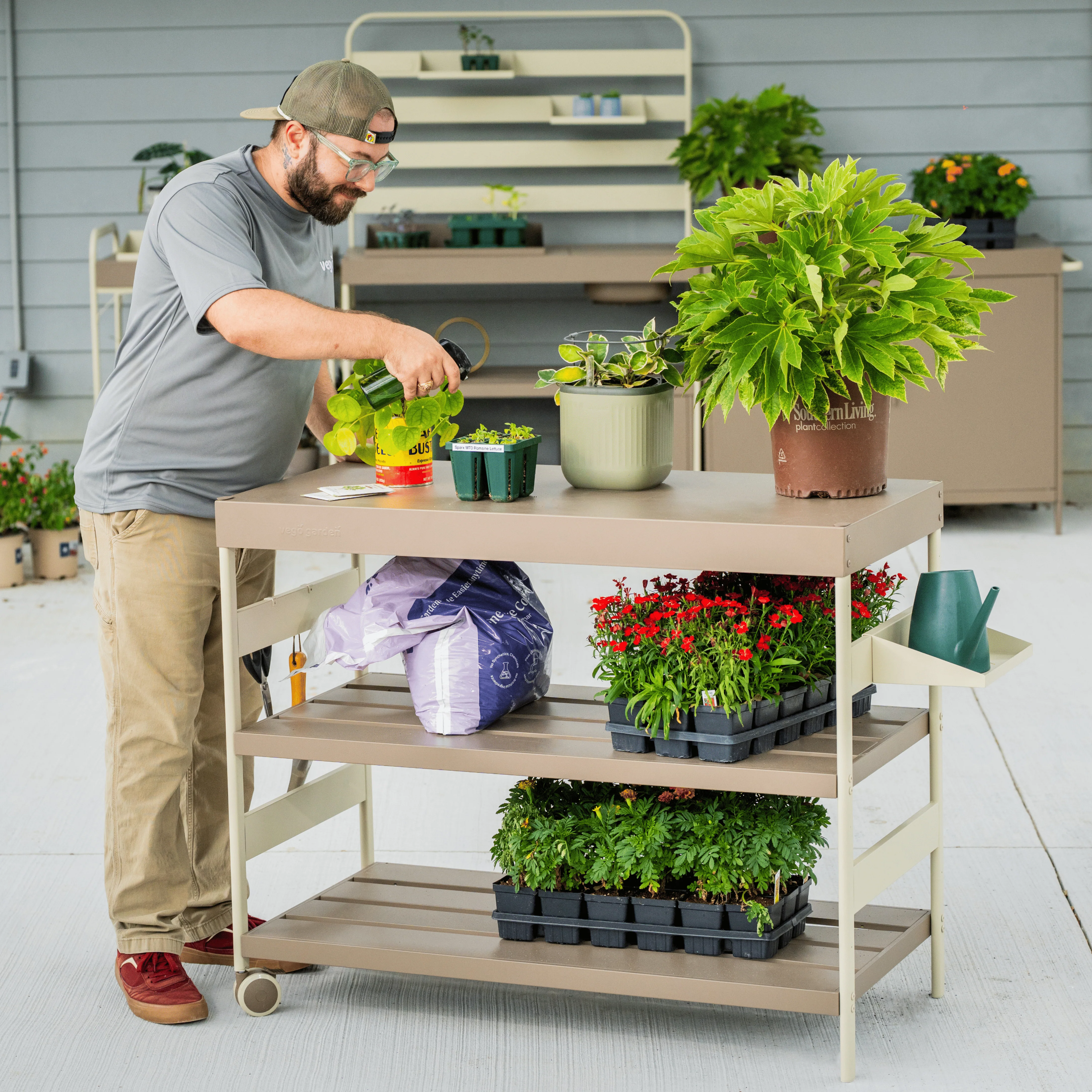 Garden Workstation - Image 16