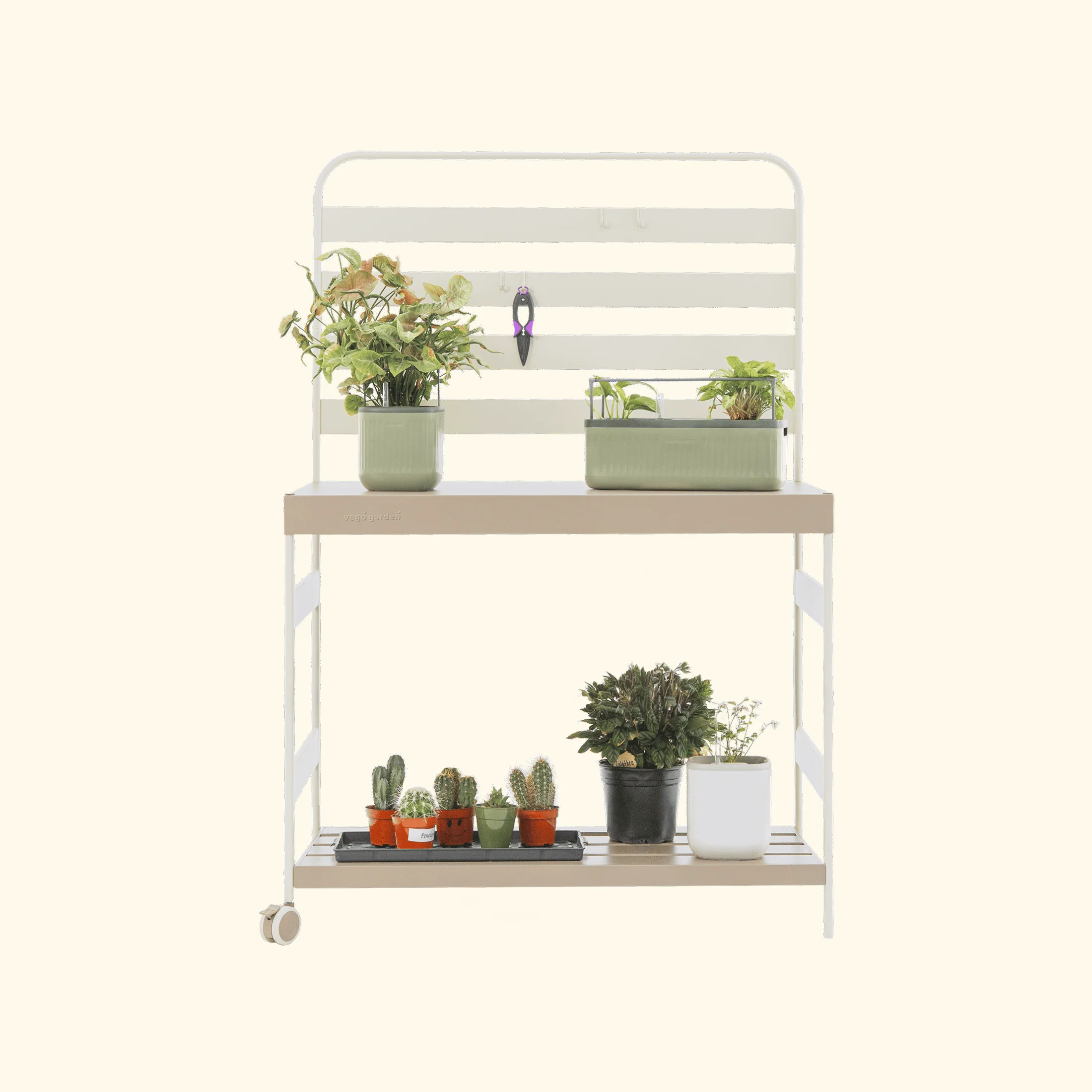 Garden Workstation - Image 3