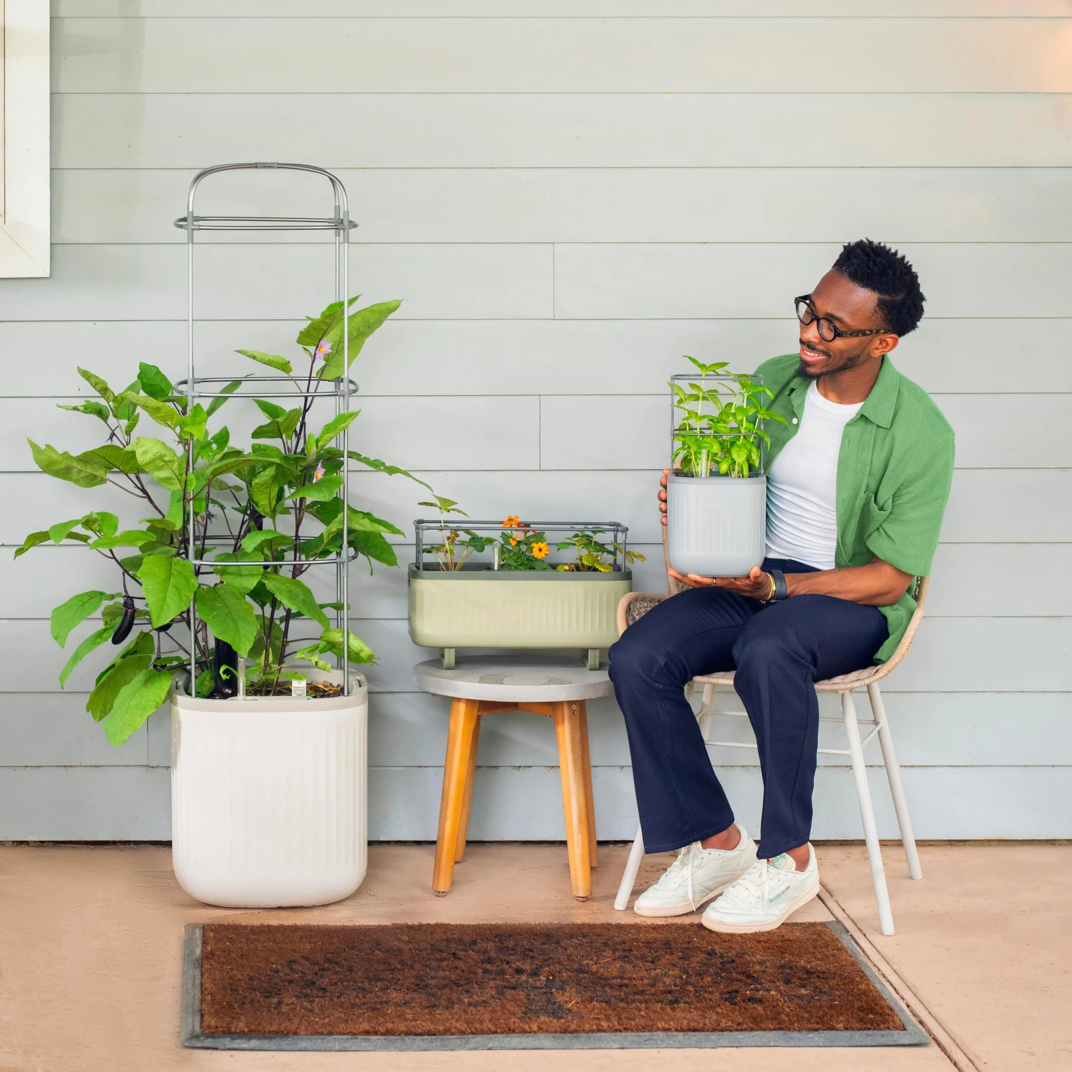 EZ Self-Watering Herb Planter with Trellis G1 - Image 14